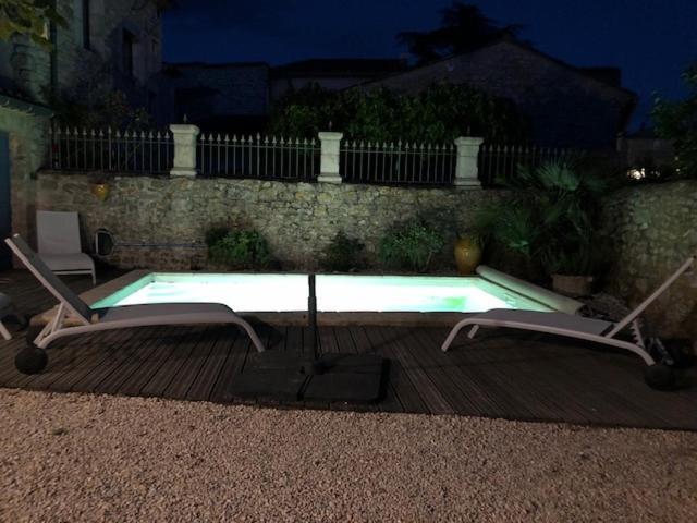 Maison De Plain Pied Pour 4 Pers Piscine Lussan Lussan  ภายนอก รูปภาพ